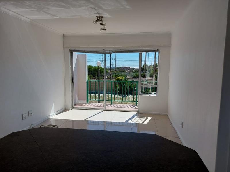 To Let 1 Bedroom Property for Rent in Goodwood Central Western Cape